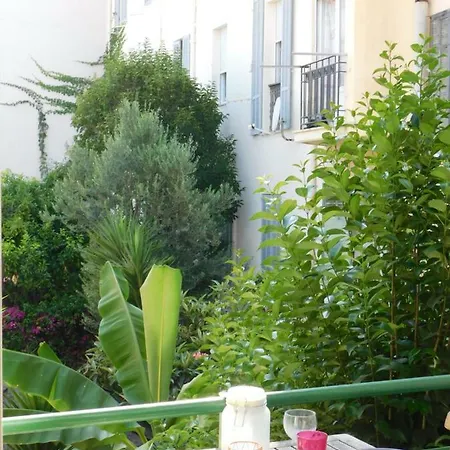 T1, Le Patio, Climatise Avec Parking Prive Et Securise