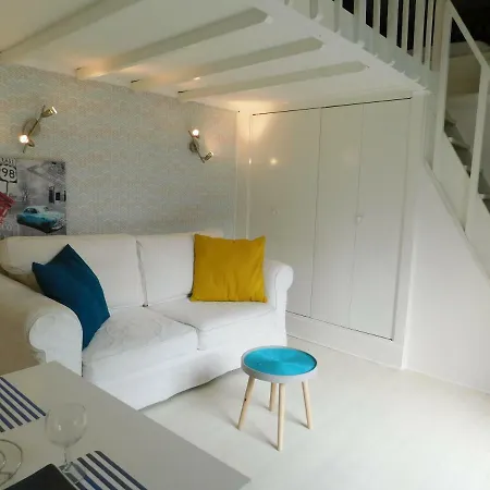Apartment T1, Le Patio, Climatise Avec Parking Prive Et Securise